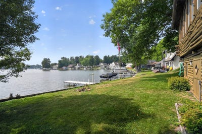 /international/us/6695-paradise-park-drive-saranac-mi-110109452279/