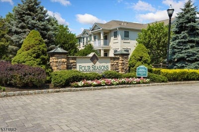 /international/us/1112-holly-ln-cedar-grove-twp-nj-110101268782/