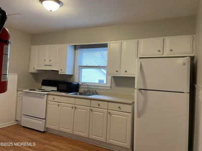 /international/us/159-port-monmouth-road-keansburg-nj-110108639651/