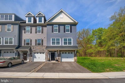 /international/us/300-rock-run-circle-broomall-pa-110100703061/