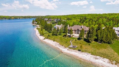 /international/us/7545-oyster-bay-charlevoix-mi-110107961057/