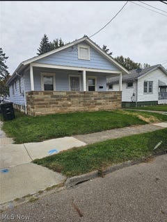 /international/us/1198-burkhardt-avenue-akron-oh-110120511831/