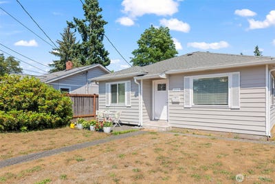 /international/us/1019-s-oxford-street-tacoma-wa-110098352773/