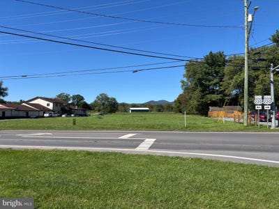 /international/us/2-1-n-main-street-moorefield-wv-110119993581/