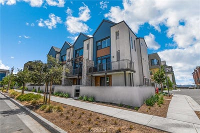 /international/us/130-rondo-irvine-ca-110108480002/