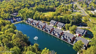 /international/us/9000-lyndon-lakes-pl-louisville-ky-110120460274/