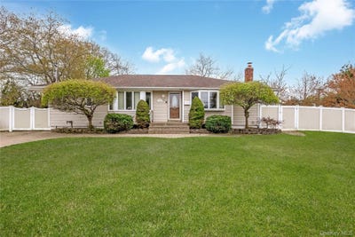 /international/us/2-seley-cross-islip-terrace-ny-110107722931/