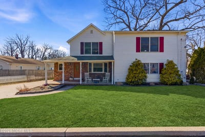 /international/us/120-whalepond-road-oakhurst-nj-110106364604/