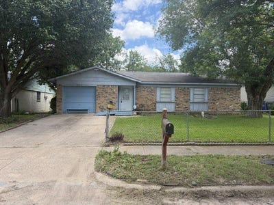 /international/us/12219-knight-drive-balch-springs-tx-110108618378/
