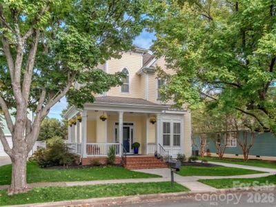 /international/us/8211-strandhill-road-huntersville-nc-110120425161/