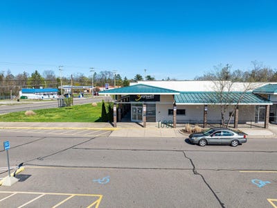 /international/us/1525-w-michigan-avenue-battle-creek-mi-110108010739/