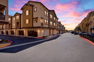 /international/us/219-mission-villas-rd-san-marcos-ca-110109590121/