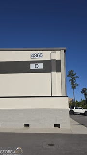 /international/us/4365-s-lee-street-buford-ga-110120713439/