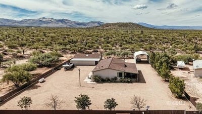 /international/us/556-cholla-st-roosevelt-az-110110294451/