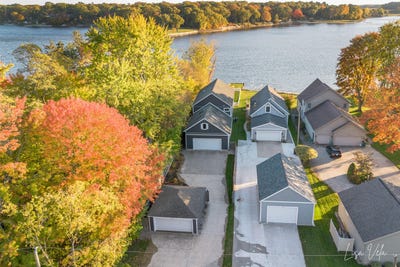 /international/us/447-lakeshore-boulevard-norton-shores-mi-110107210804/