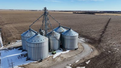 /international/us/w-9th-road-s-m-road-aurora-ne-110105386301/