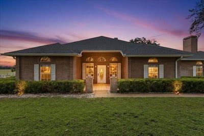 /international/us/10151-nw-70th-street-chiefland-fl-110102712542/