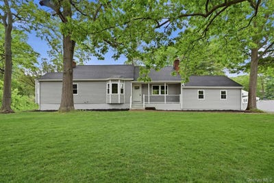 /international/us/101-rustic-road-centereach-ny-110108254665/