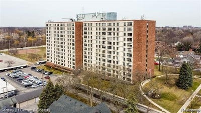 /international/us/21800-morley-avenue-dearborn-mi-110109154938/