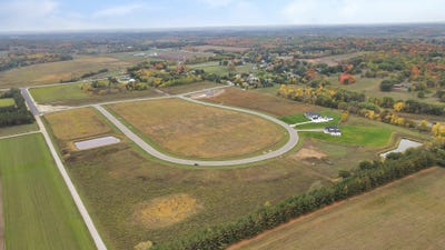 /international/us/232-east-crest-loop-saint-stephen-mn-110101658915/