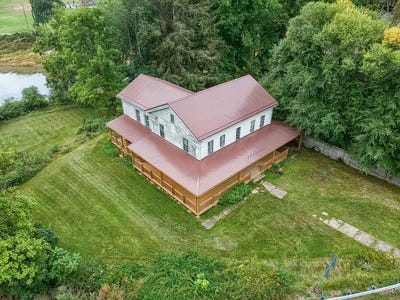 /international/us/129-elm-street-tionesta-pa-110088889736/