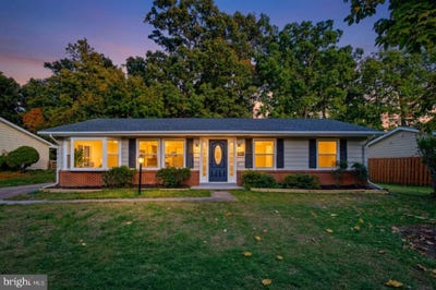 /international/us/1112-s-dickenson-avenue-sterling-va-110120626792/