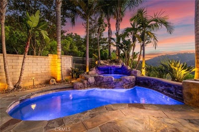 /international/us/33-glittering-sky-aliso-viejo-ca-110119883805/