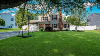 /international/us/239-burgundy-lane-newtown-pa-110108352198/