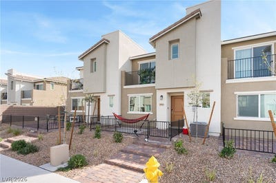 /international/us/2854-azure-moon-court-north-las-vegas-nv-110106070985/