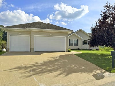 /international/us/370-knoll-st-lansing-ia-110101010429/