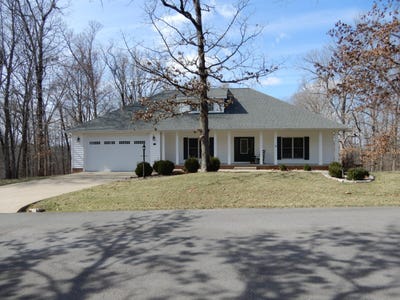 /international/us/718-marina-village-drive-grand-rivers-ky-110109023949/