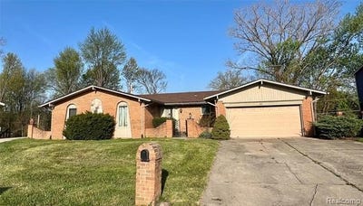 /international/us/37115-pocahontas-drive-clinton-twp-mi-110107519895/