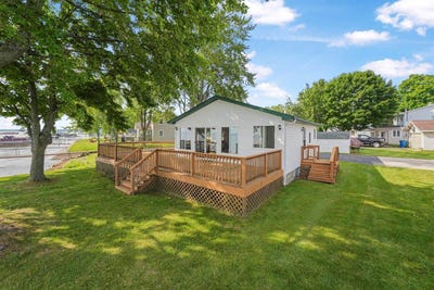 /international/us/119-wilson-avenue-houghton-lake-mi-110107310862/