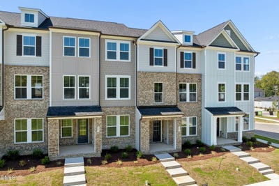 /international/us/403-bahia-drive-knightdale-nc-110119536578/