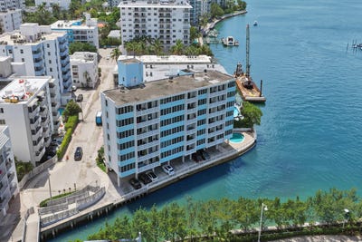 /international/us/1670-lincoln-court-miami-beach-fl-110107242866/