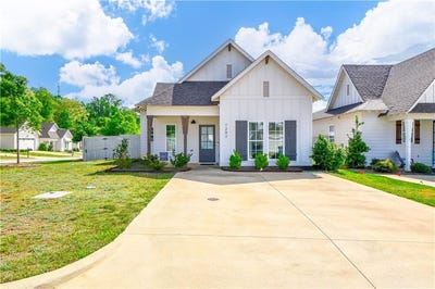 /international/us/1297-fox-tail-lane-opelika-al-110108144170/