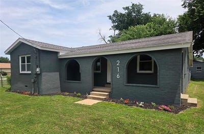 /international/us/216-n-pine-street-oologah-ok-110108960660/