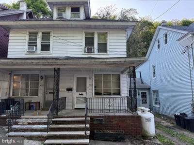 /international/us/418-laurel-street-minersville-pa-110108468180/