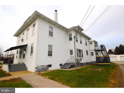 /international/us/15-level-road-collegeville-pa-110109136901/