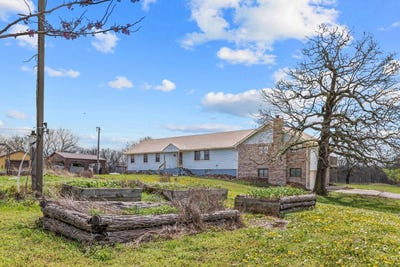 /international/us/471-sw-county-road-f-centerview-mo-110109061381/