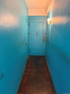 /international/us/1596-unionport-road-bronx-ny-110106916755/