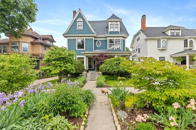 /international/us/573-college-avenue-se-grand-rapids-mi-110099931183/
