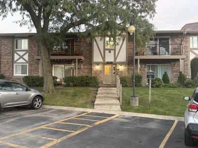 /international/us/9s220-s-frontage-road-willowbrook-il-110120562744/
