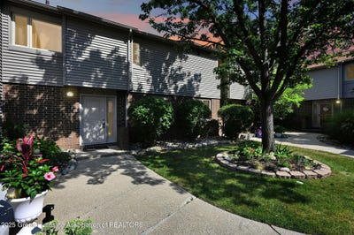 /international/us/929-grenoble-drive-lansing-mi-110101448877/