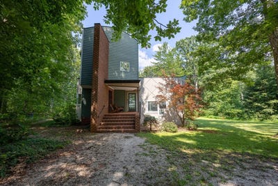 /international/us/2246-country-club-appomattox-va-110100774529/