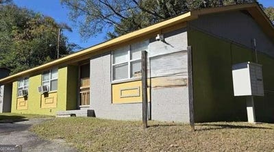 /international/us/328-rogers-place-macon-ga-110108364353/