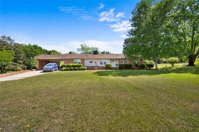 /international/us/636-college-street-central-sc-110107873919/