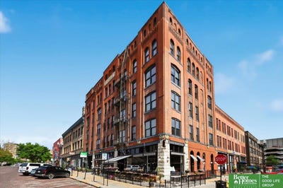 /international/us/1208-howard-street-omaha-ne-110108378957/