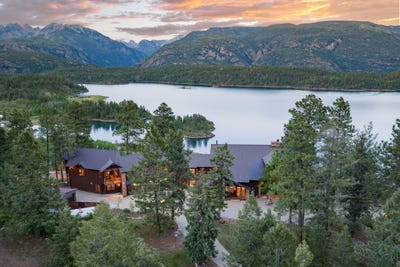 /international/us/175-e-spruce-mesa-durango-co-110108544634/
