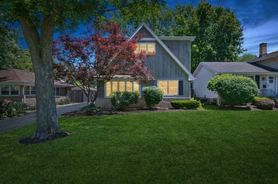 /international/us/4405-prospect-avenue-downers-grove-il-110108542930/